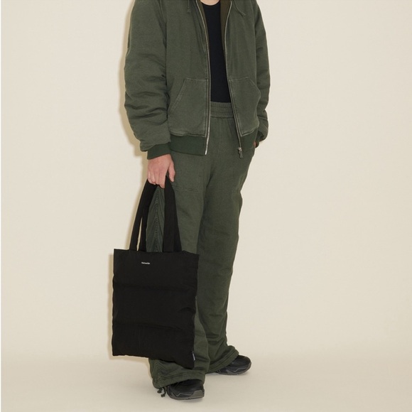 HOLZWEILER Ulriken Black Tote Bag - Picture 4 of 8